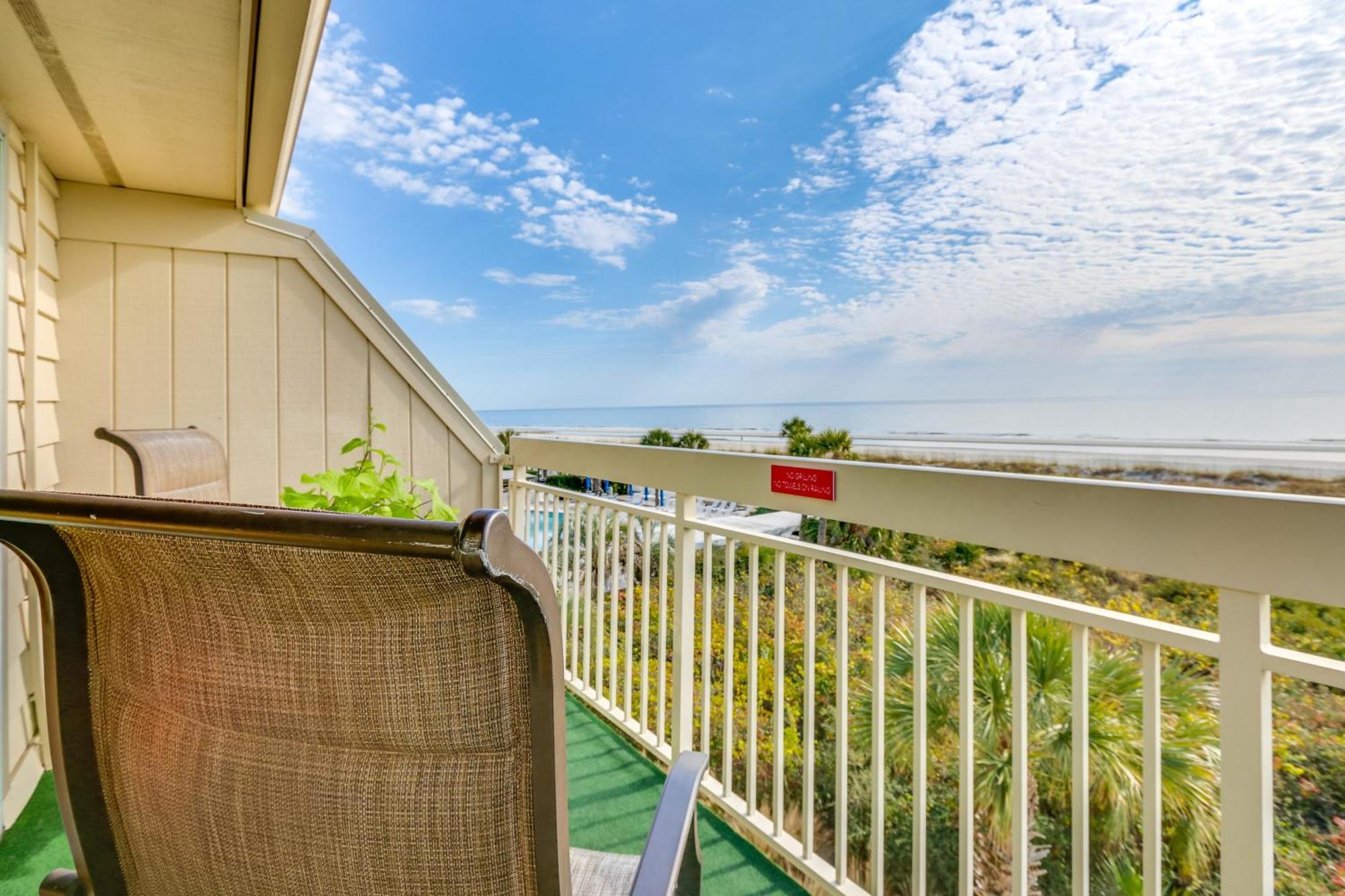 Breakers Oceanfront Getaway With Amazing View And Pool *